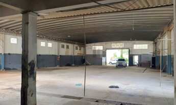 Imagem: 2 banheiro, 2 vagas na garagem, 1019M²