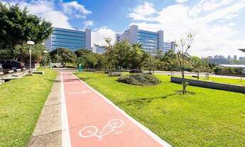 Imagem: 1 dormitório, 19 banheiro, 28 vagas na