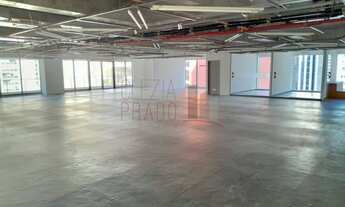 Imagem 3: 5 banheiro, 18 vagas na garagem, 650M² de Área Construída, 650M² de Área Total