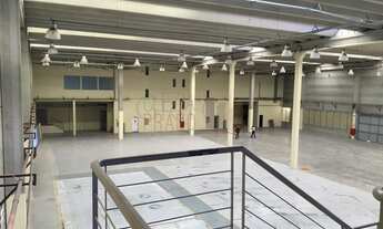 Imagem 2: 3 banheiro, 3 vagas na garagem, 5712M² de Área Construída, 5712M² de Área Total