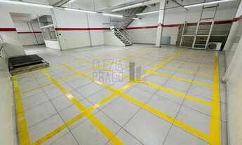 Imagem: 10 banheiro, 10 vagas na garagem, 1200M²