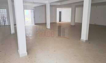 Imagem: 3 banheiro, 5 vagas na garagem, 300M² de