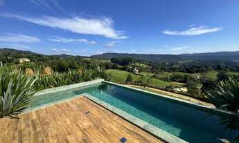 Imagem 2: CONDOMÍNIO JARDIM DA SERRA - CASA MOBILIADA COM 03 DORMITÓRIOS EM RANCHO QUEIMADO