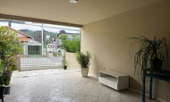 Imagem: CASA À VENDA EM BALNEÁRIO CAMBORIÚ COM