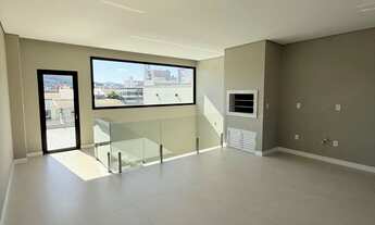 Imagem 4: CASA TRIPLEX COM 03 SUÍTES NO CENTRO DE BALNEÁRIO CAMBORIÚ