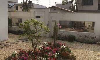 Imagem 5: CASA COM DOIS PAVIMENTOS NO CENTRO DE BALNEÁRIO CAMBORIÚ