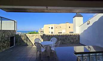 Imagem 7: Cobertura ampla com vista para o mar