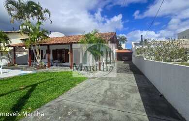 Imagem 2: Residência de alto padrão em condomínio com 3 quartos e 3 vagas de garagem em Ingleses, Fl