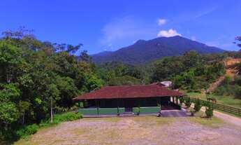 Imagem 3: Venha se hospedar nesta incrível casa rural espaçosa, localizada a apenas 6km do centro de