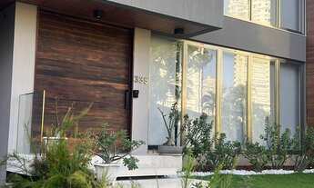 Imagem 2: Mansão a venda no Horto Florestal com 4 suítes