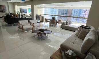 Imagem: Torre Barcelona Corredor da Vitória 180m²