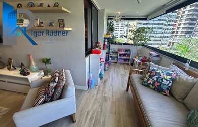 Imagem 2: Apartamento 4/4 Reformado no Aquarius - 156m², Nascente