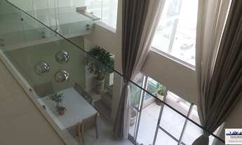 Imagem: COBERTURA DUPLEX COM PÉ DIREITO DUPLO NA