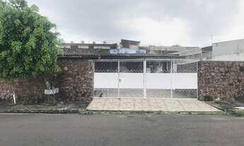 Imagem: Casa com 4 quartos a venda no bairro Adrianópolis