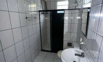 Imagem 5: Alugo casa térrea em Itapuã, 2/4 sendo 1 suíte, ótima localização, R$ 2.300,00!!!!