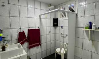 Imagem 3: VENDO EXCELENTE CASA EM VILAS DO ATLÂNTICO, 4/4 COM 2 SUÍTES, PERTINHO DA PRAIA, R$ 1.100