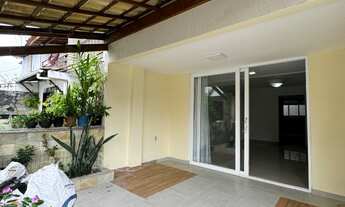 Imagem: Vendo tríplex em Stella Maris com 3/4 sendo