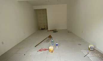 Imagem 2: ALUGO LOJA TÉRREA COM 32m² NA GENEBALDO FIGUEIREDO, LOCALIZAÇÃO PRIVILEGIADA, R$ 3.000,00!