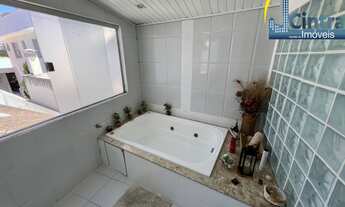 Imagem 7: Vendo excelente casa em localização privilegiada na região de Buraquinho, 4/4 sendo 1 suít