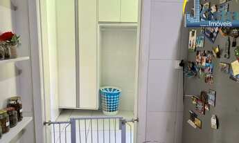 Imagem 6: Vendo excelente casa em localização privilegiada na região de Buraquinho, 4/4 sendo 1 suít