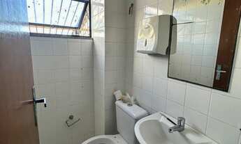 Imagem 2: Alugo sala com 48m² em Itapuã na Av. Dorival Caymmi, R$ 2.300,00 incluso taxas!!!
