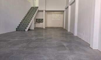 Imagem: ALUGO GALPÃO EM ITAPUÃ COM 100M² DE ÁREA