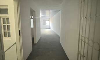 Imagem 7: ALUGO CASA COMERCIAL EM ITAPUÃ COM 192M², EXCELENTE LOCALIZAÇÃO PRÓXIMO DA ORLA E DA AV. D