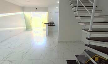 Imagem: SOBRADO GEMINADO NOVO A VENDA NA PRAIA DAS