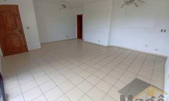 Imagem 2: AMPLO APARTAMENTO COM 03 DORMITÓRIOS EM PRÉDIO COM LAZER Á VENDA NA PRAIA DO TOMBO - REF.