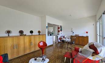 Imagem 2: CASA TERREA COM 03 DORMITÓRIOS E PISCINA Á VENDA NO JARDIM GUAIUBA - REF.: 5954