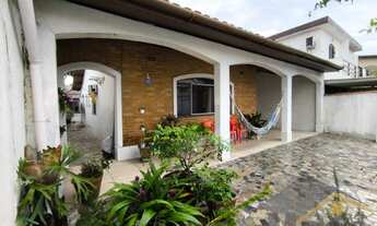 Imagem 1: CASA TÉRREA COM 03 DORMITÓRIOS E EDÍCULA À VENDA NO BAIRRO SANTA ROSA - REF.: 6248