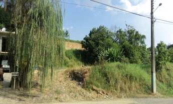 Imagem 2: Duas frentes, 707M² de Área Construída