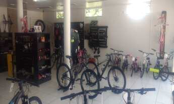 Imagem 2: Prédio com sala comercial e apartamento na Rua Coronel Feddersen, centro da cidade de Taió