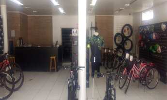 Imagem 4: Prédio com sala comercial e apartamento na Rua Coronel Feddersen, centro da cidade de Taió