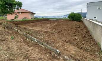 Imagem 2: Terreno com 649m², Rua Fritz Kraemer Neto, Bairro Seminário. Com duas frentes e rua calçad