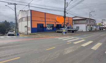 Imagem: Conjunto comercial e residencial no centro