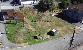 Imagem 2: Terreno comercial no centro da cidade de Salete, com a área de 735,00 m², Equina da Rua Lu