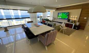 Imagem 4: Com ambientes amplos e modernos essa cobertura duplex com três suítes vista mar a venda em