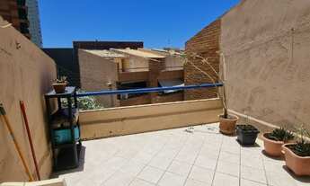 Imagem 2: Com duas varandas amplas esse village com três suítes a venda na praia de Jaguaribe