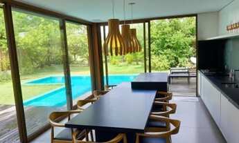 Imagem 4: Casa de frente para o mar quatro suítes e espaço gourmet piscina a venda em Praia do Forte