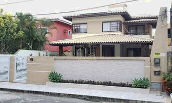 Imagem 4: Bem localizada essa excelente casa com quatro quartos a venda em Lauro de Freitas