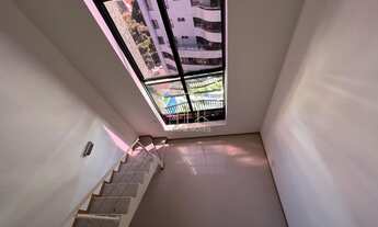 Imagem 7: Excelente loft duplex com um quarto a venda no caminho das Arvores