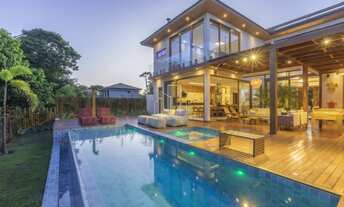 Imagem 2: Com um conceito moderno essa bela casa com cinco suítes a venda em Praia do Forte - Salvad