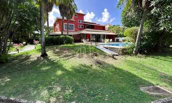 Imagem 4: Casa em condomínio fechado de alto padrão com quatro quartos e armários planejados a venda