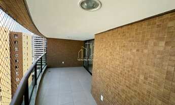 Imagem 2: Excelente apartamento com quatro quartos e armários planejados a venda em Alphaville