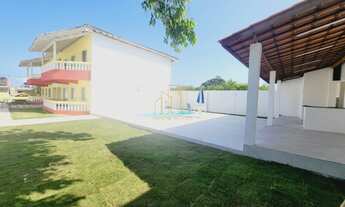 Imagem 2: Excelente village com três quartos e varanda ampla a venda na Praia do Flamengo em Salvado