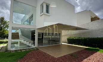 Imagem: Linda casa duplex de alto padrão com quatro