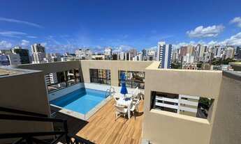 Imagem: Excelente cobertura vista mar decorada com