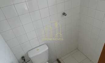 Imagem 7: Excelente apartamento com três quartos armários e varanda a venda no Costa Azul