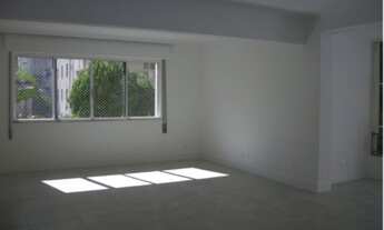 Imagem 2: Apartamento padrão, 2 dormitório(s), 1 banheiro(s), 1 garagem(ns), 120,00m² Apto com varan